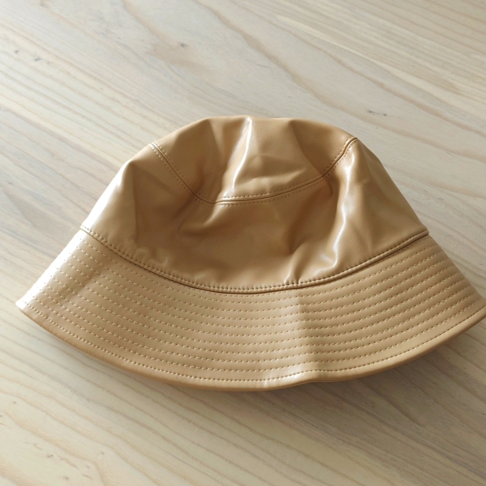 DISSH Tan leather bucket hat
